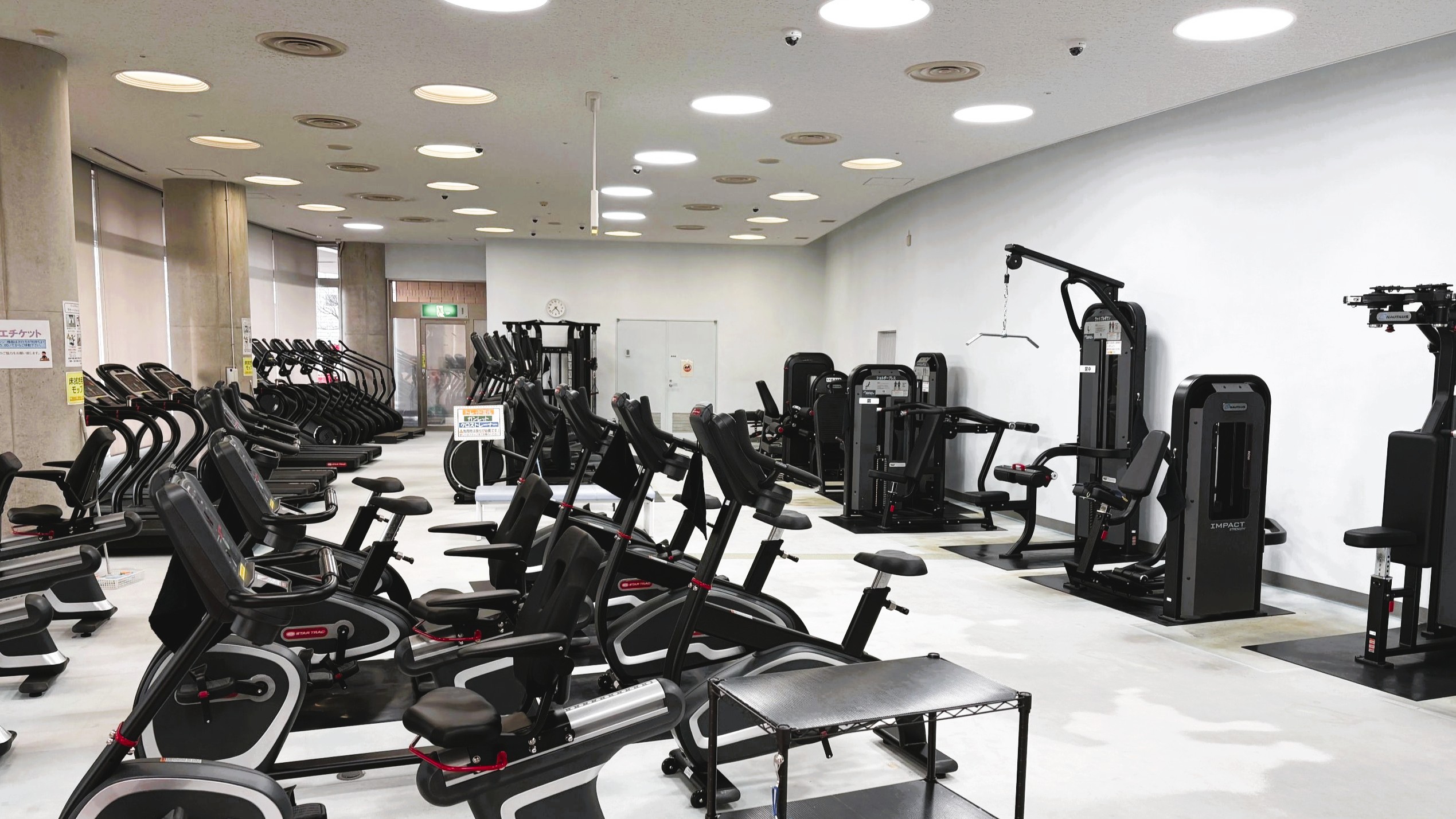 フィットネスルーム